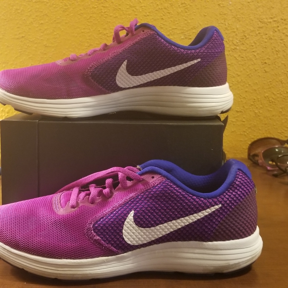 Nike Revolution 3